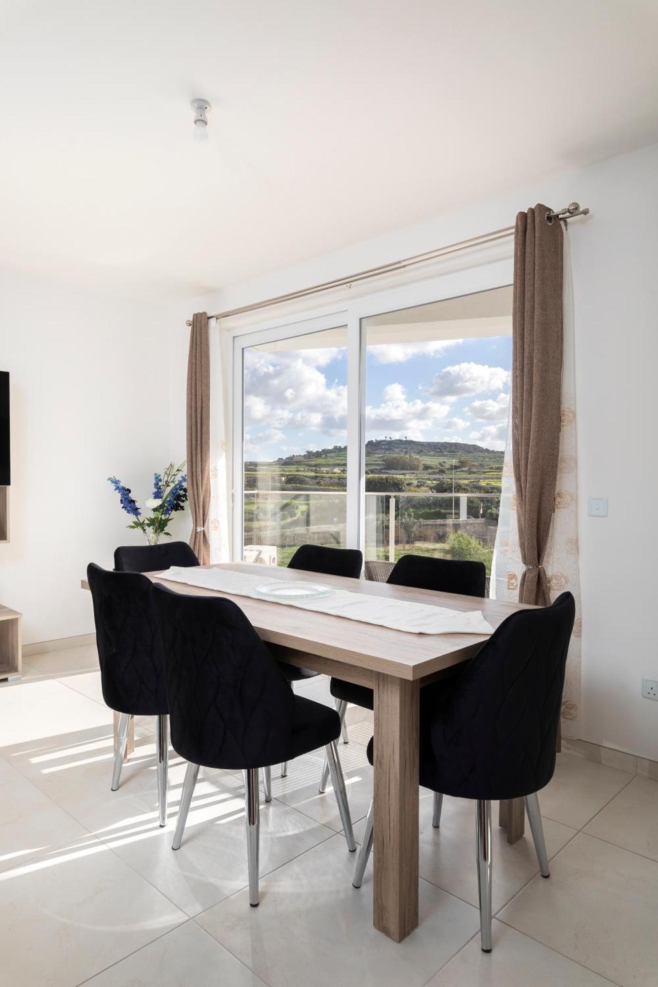 Modern & Spacious 2Br Apartment With Country Views - Close To Xemxija Bay St. Paul's Bay Exterior foto