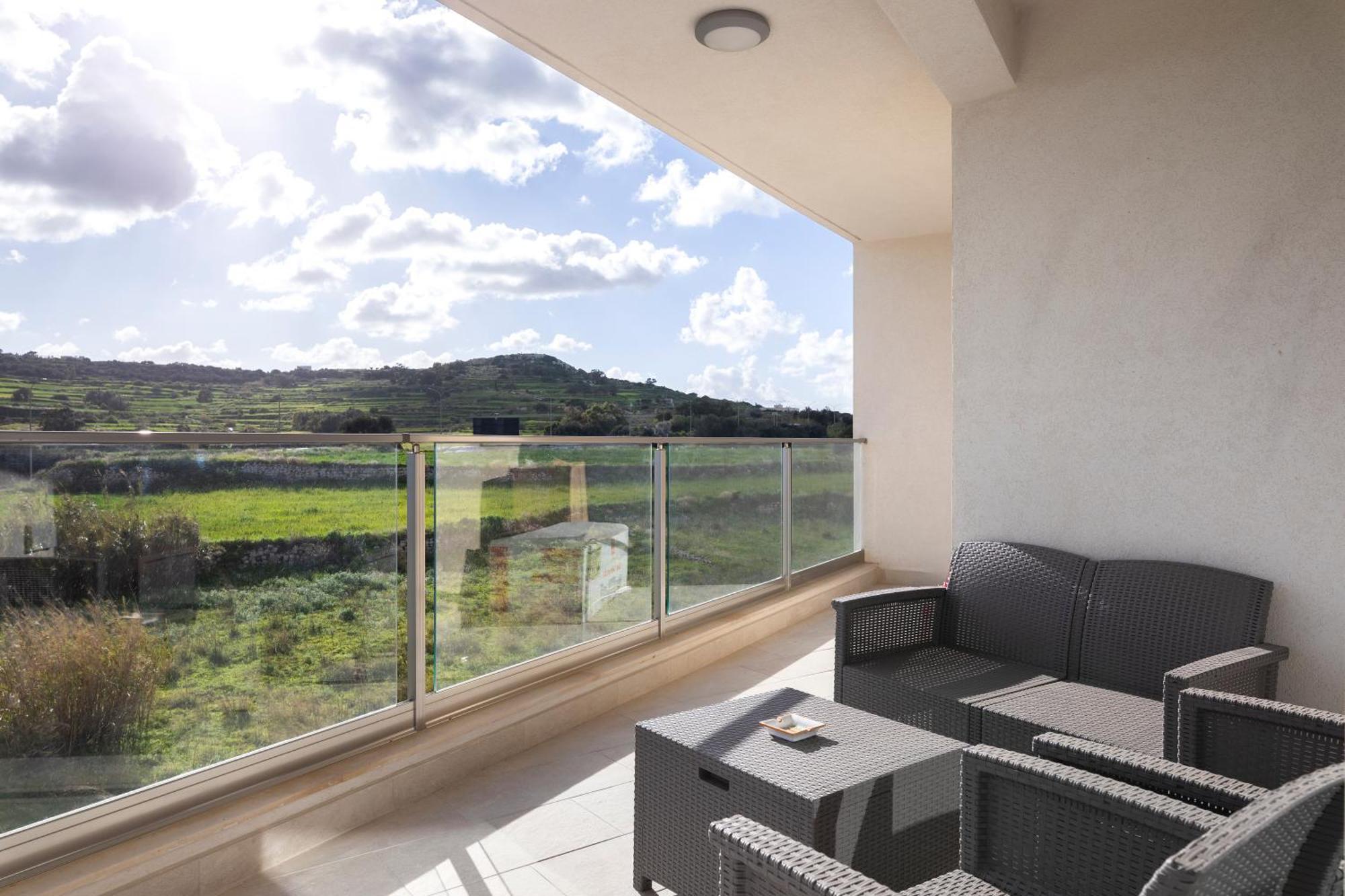 Modern & Spacious 2Br Apartment With Country Views - Close To Xemxija Bay St. Paul's Bay Exterior foto